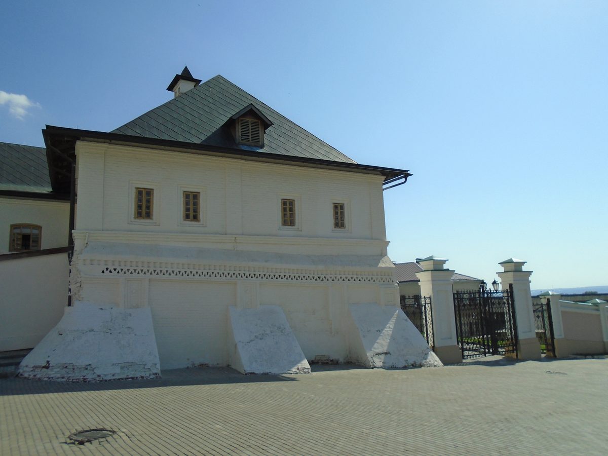 Спасо-Преображенский монастырь