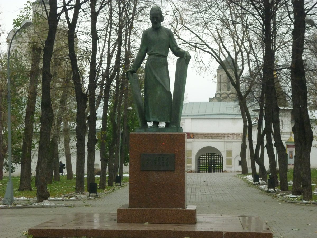 Памятник Андрею Рублеву