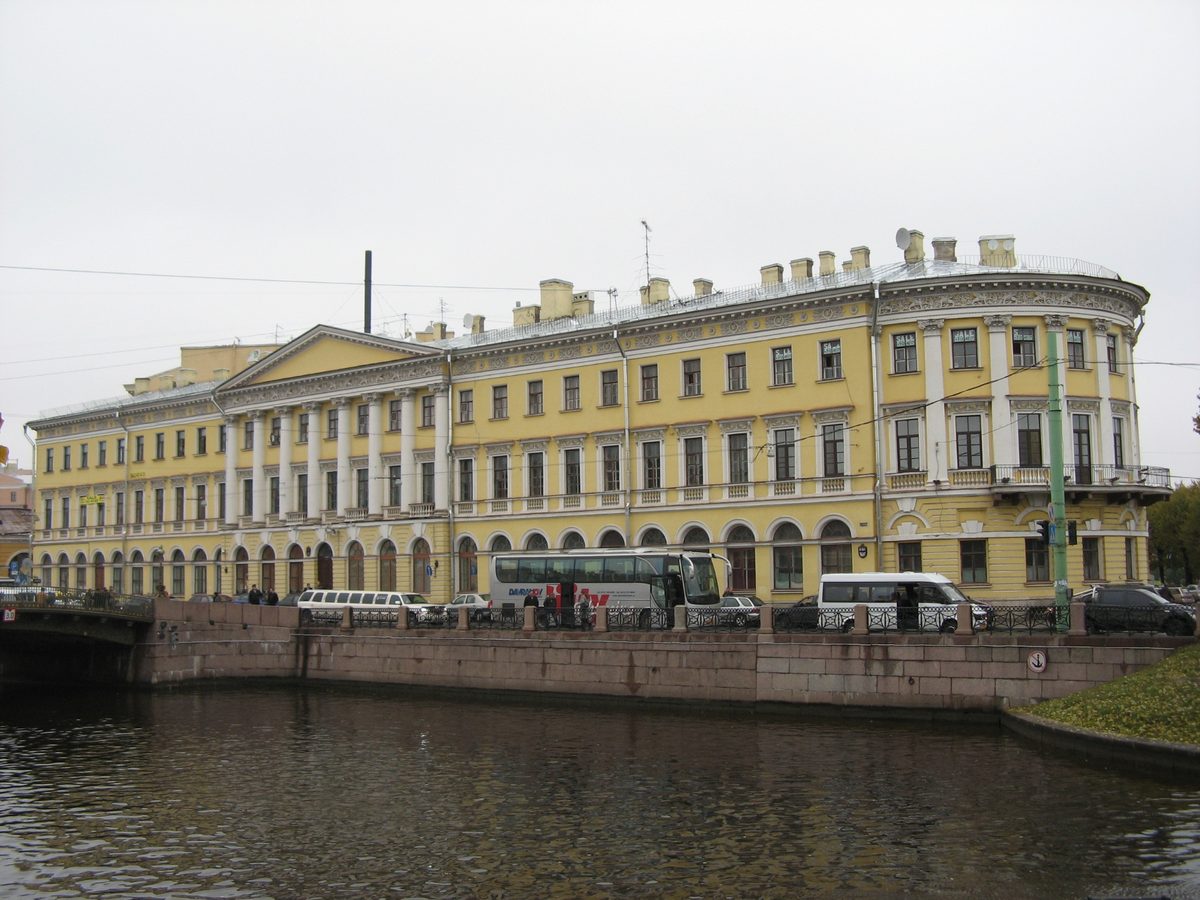 Дом Адамини