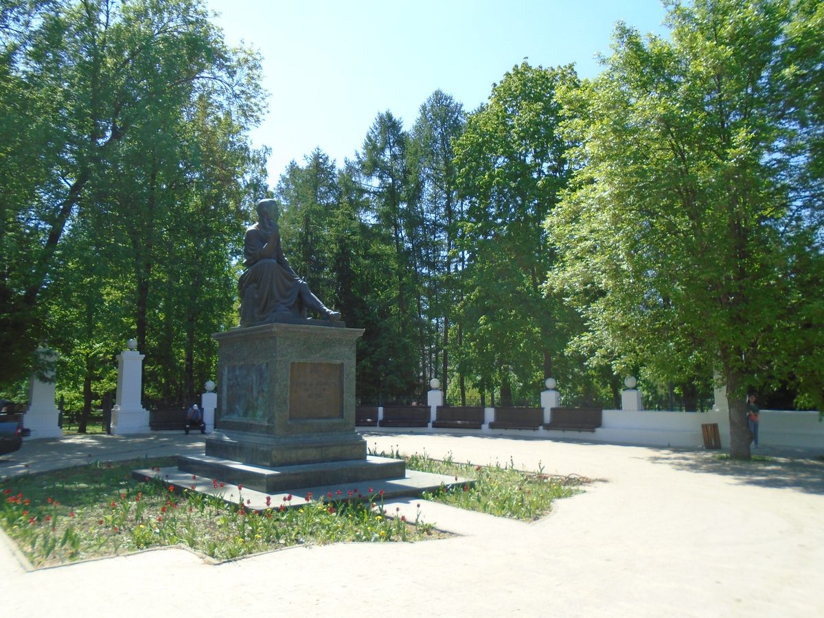 Памятник Державину
